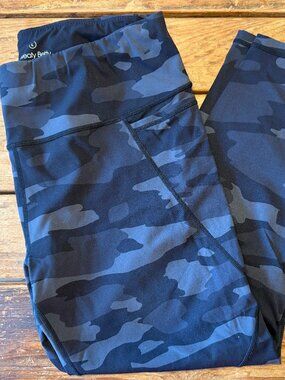 Sweaty Betty Leggings - 3/4 length - black camo - size L